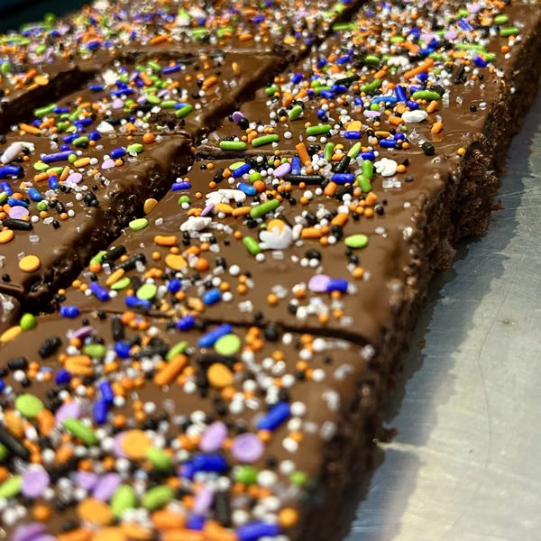 Postre temático de Halloween para evento empresarial en Bogotá — Pastelería Dulcita