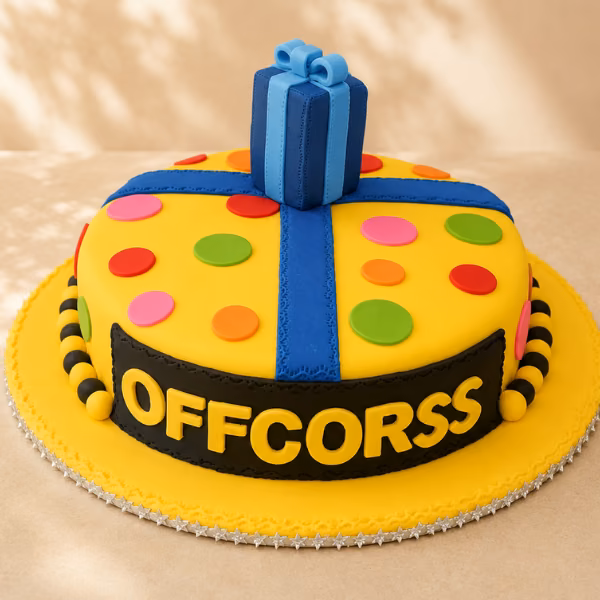 Torta institucional temática con detalle de regalo en Bogotá — Pastelería Dulcita